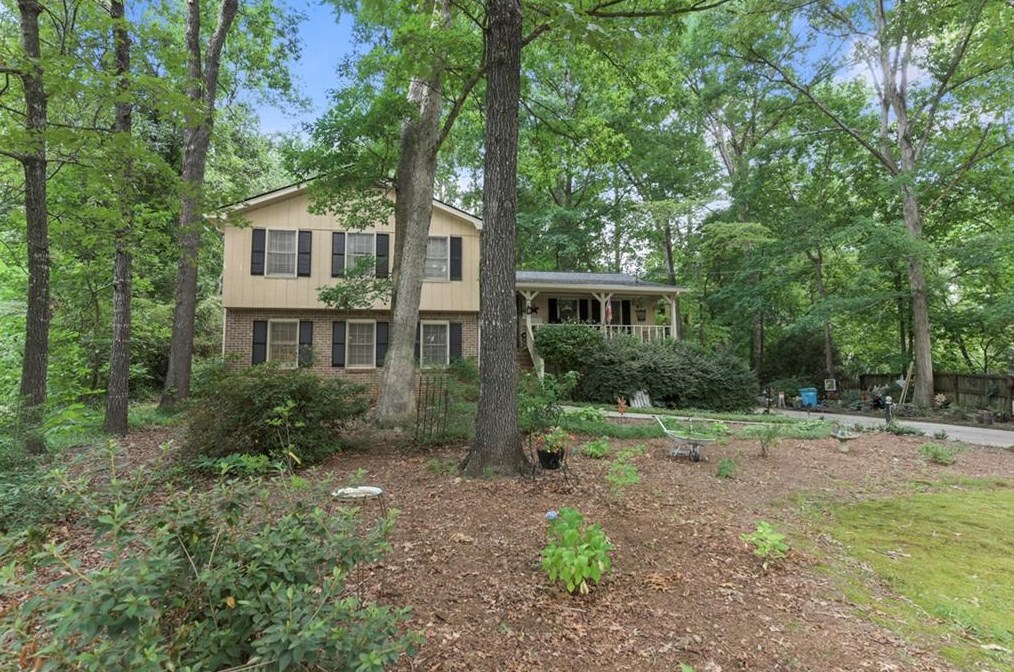 4693 Cinco Dr Sw, Lilburn, GA 30047