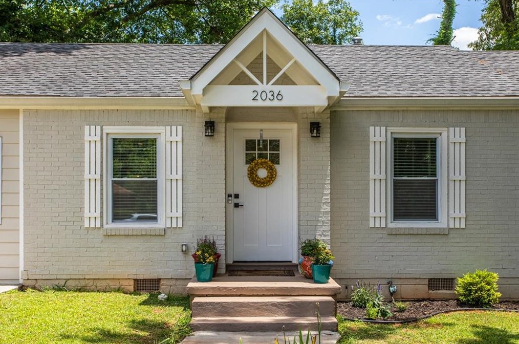 2036 Rockhaven Dr, Decatur GA  30032-5373 exterior