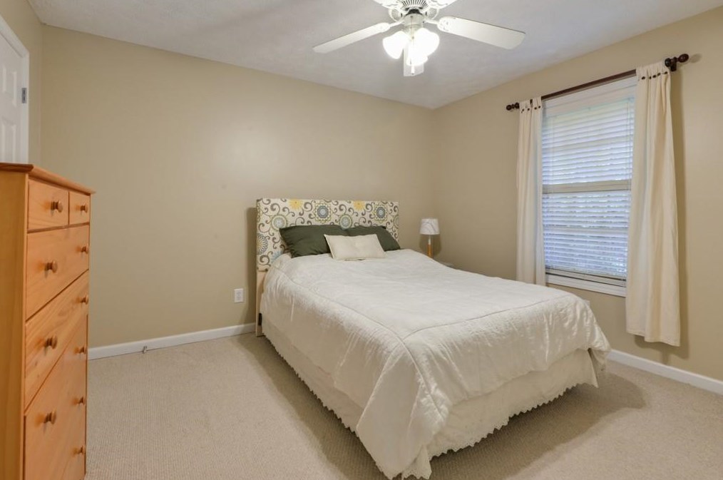 21 Villa Ct, Smyrna GA  30080-4570 exterior