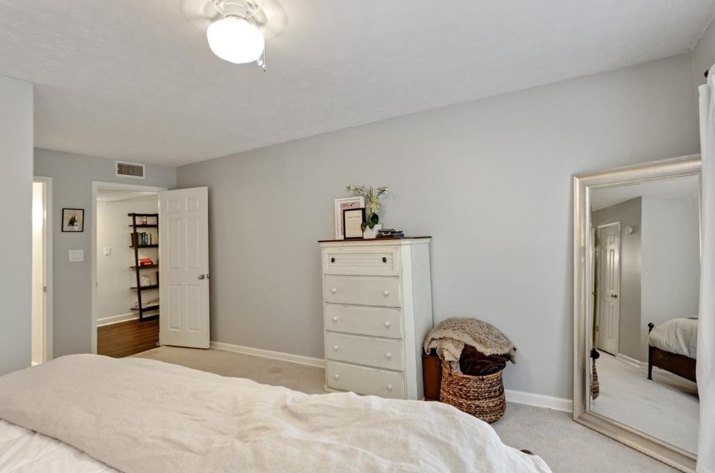 1354 Weatherstone Way, Atlanta GA  30324-4645 exterior