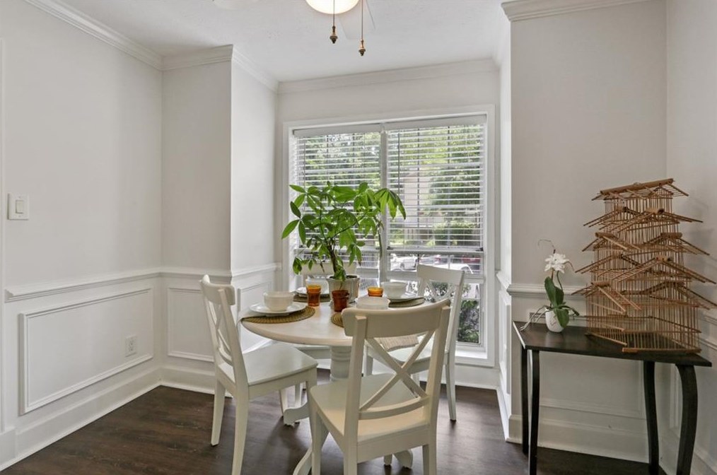 1354 Weatherstone Way, Atlanta GA  30324-4645 exterior