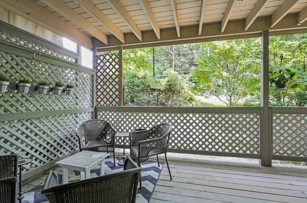 1354 Weatherstone Way, Atlanta GA  30324-4645 exterior