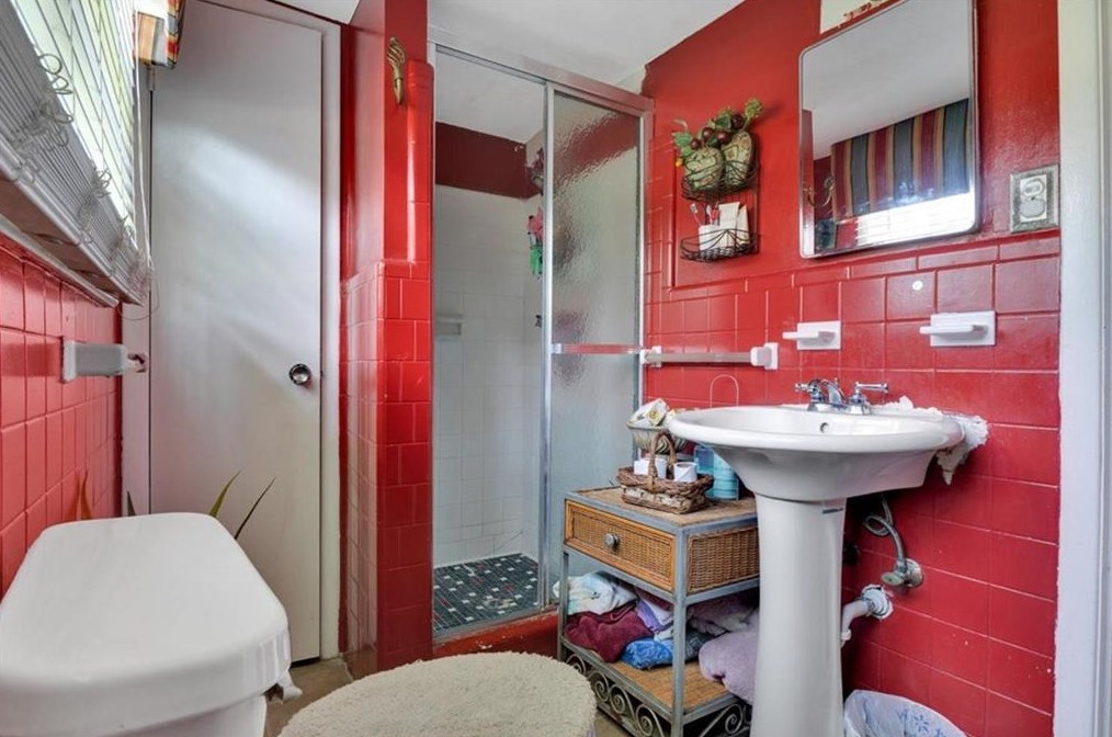 3426 Finesse Dr, Decatur GA  30032-7218 exterior