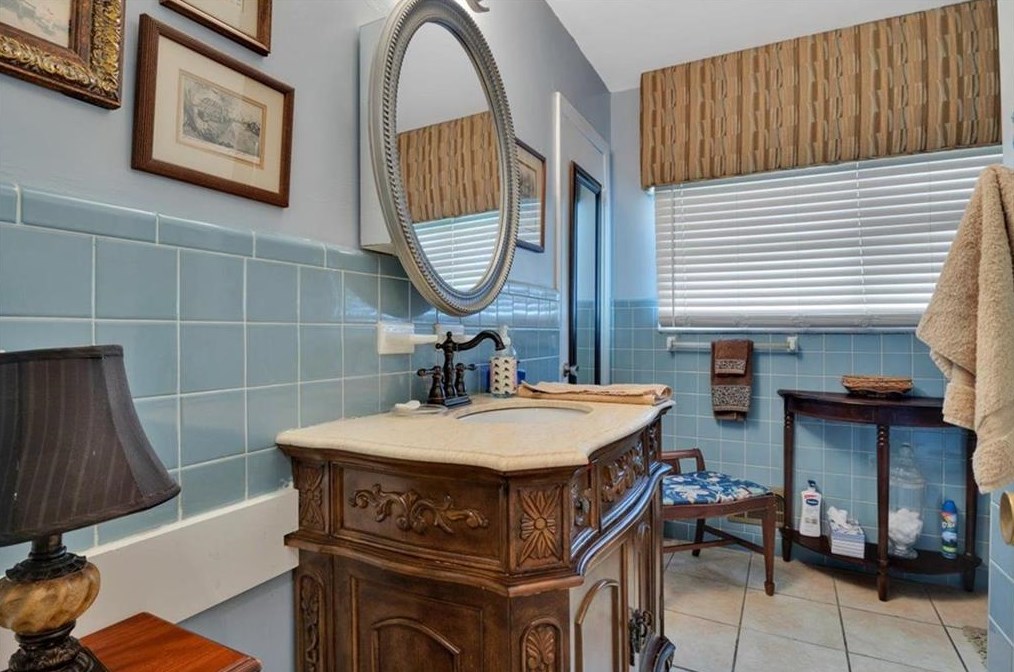 3426 Finesse Dr, Decatur GA  30032-7218 exterior