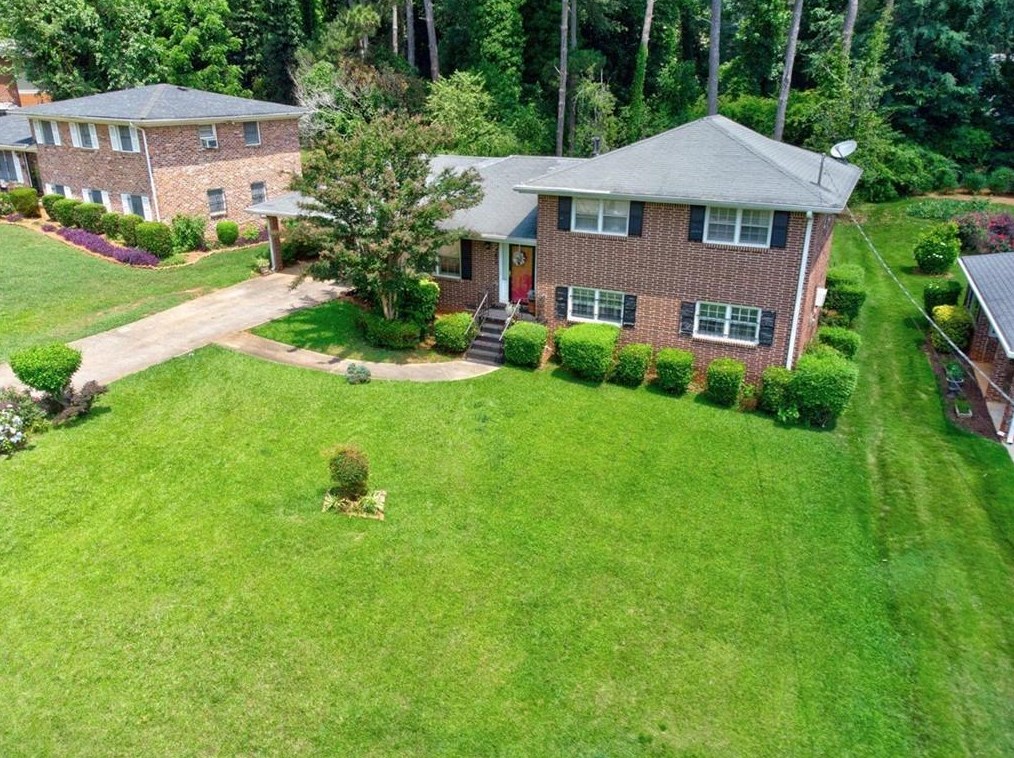 3426 Finesse Dr, Decatur, GA 30032-7218