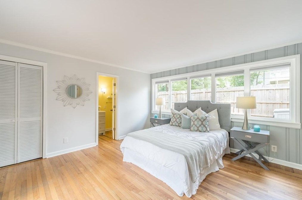 501 Candler St, Decatur GA  30030-3751 exterior