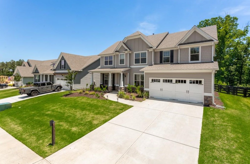 676 Riverwalk Manor Dr, Dallas, GA 30132