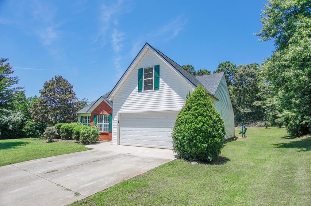 5308 Amber Cove Way, Flowery Branch, GA 30542-5732