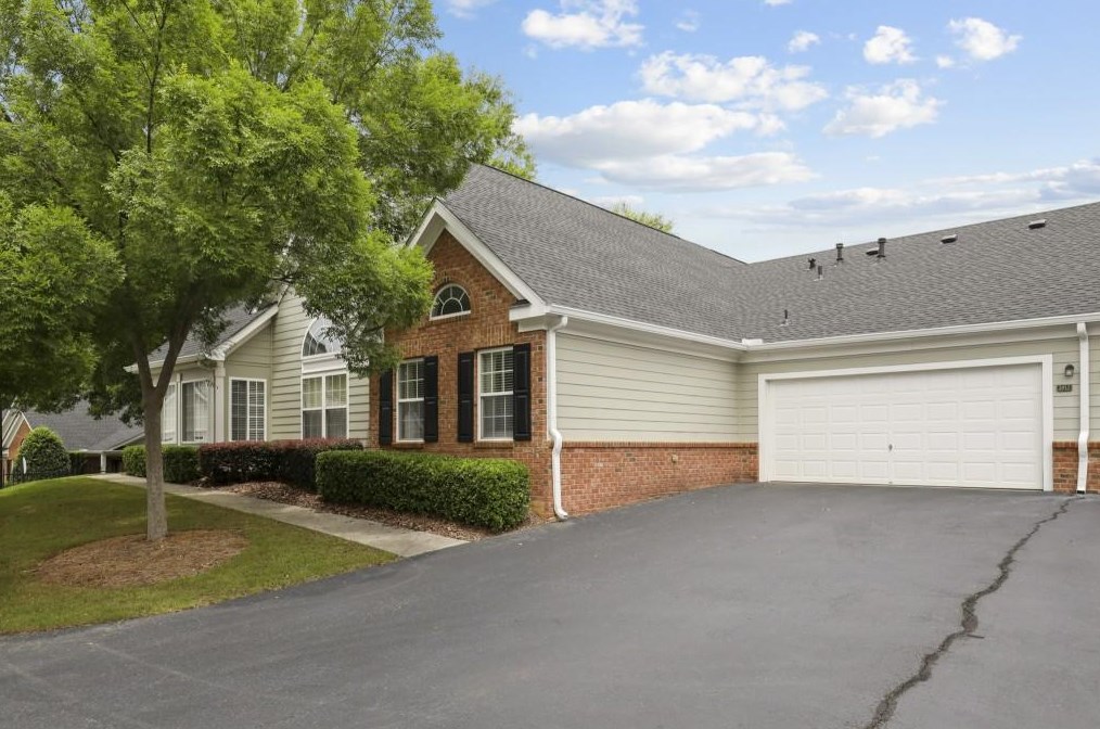 2915 Oakside Cir, Alpharetta, GA 30004-4297
