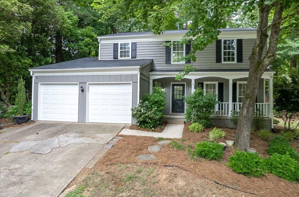 185 Laurel Mill Ct, Roswell, GA 30076-2308