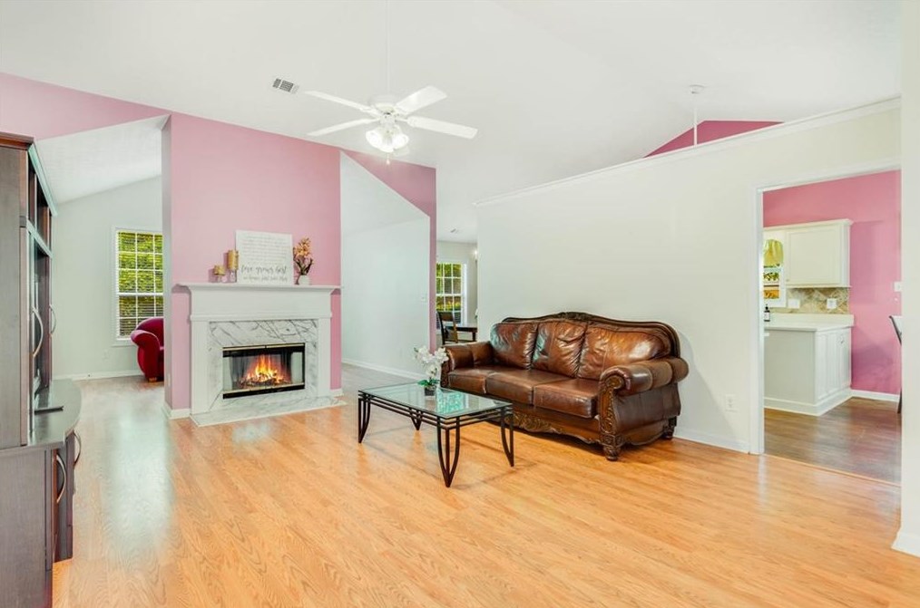 1825 Charleston Oak Cir, Lawrenceville, GA 30043-2257