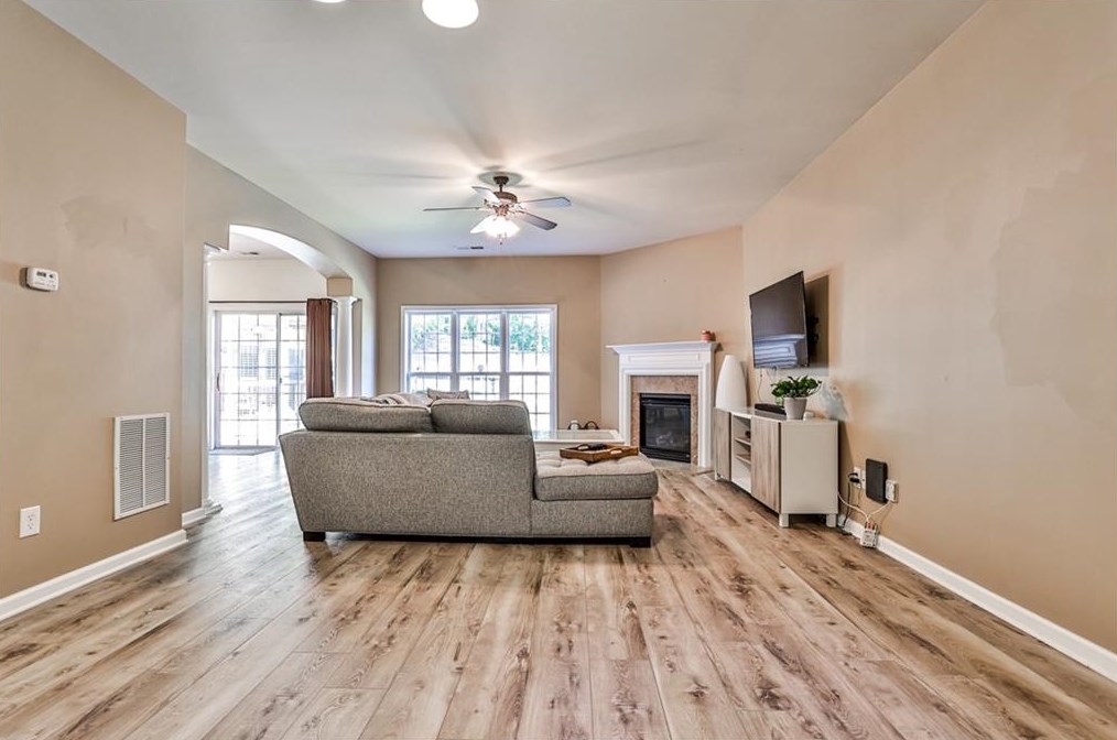 5255 Centennial Hill Dr, Acworth, GA 30102-8509