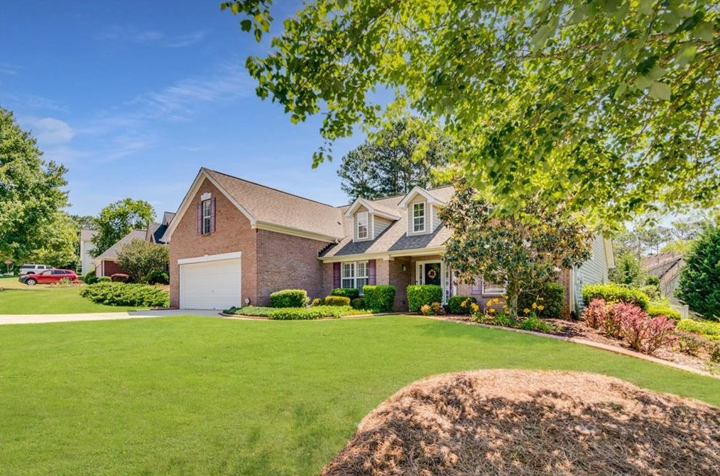 2648 Links Overlook Dr, Dacula, GA 30019-6661