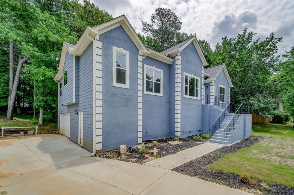 690 Timbergrove Dr, Atlanta, GA 30331-2000