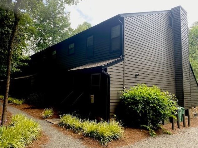 641 Riverside Dr, Ellijay, GA 30540