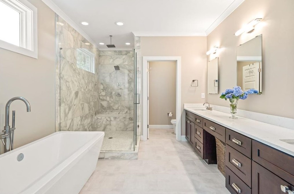 1355 Conway Rd, Decatur GA  30030-4559 exterior