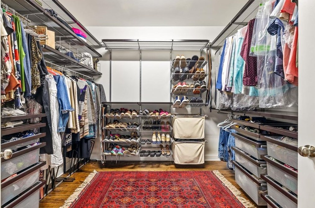 1355 Conway Rd, Decatur GA  30030-4559 exterior