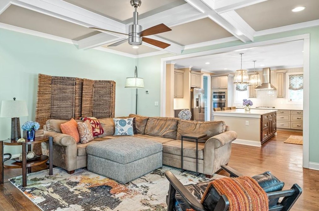 1355 Conway Rd, Decatur GA  30030-4559 exterior