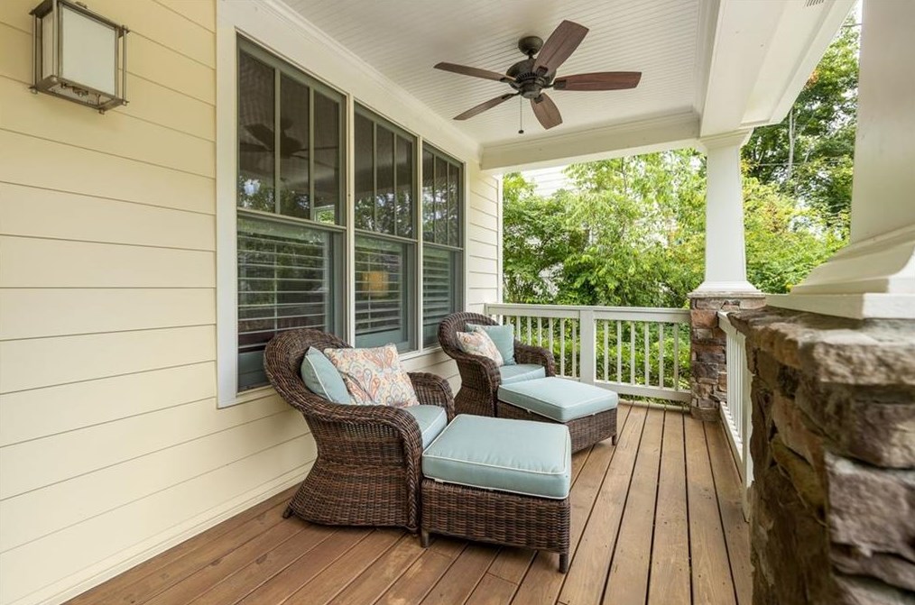 1355 Conway Rd, Decatur GA  30030-4559 exterior