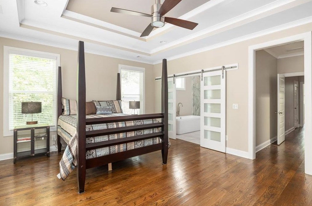 1355 Conway Rd, Decatur GA  30030-4559 exterior