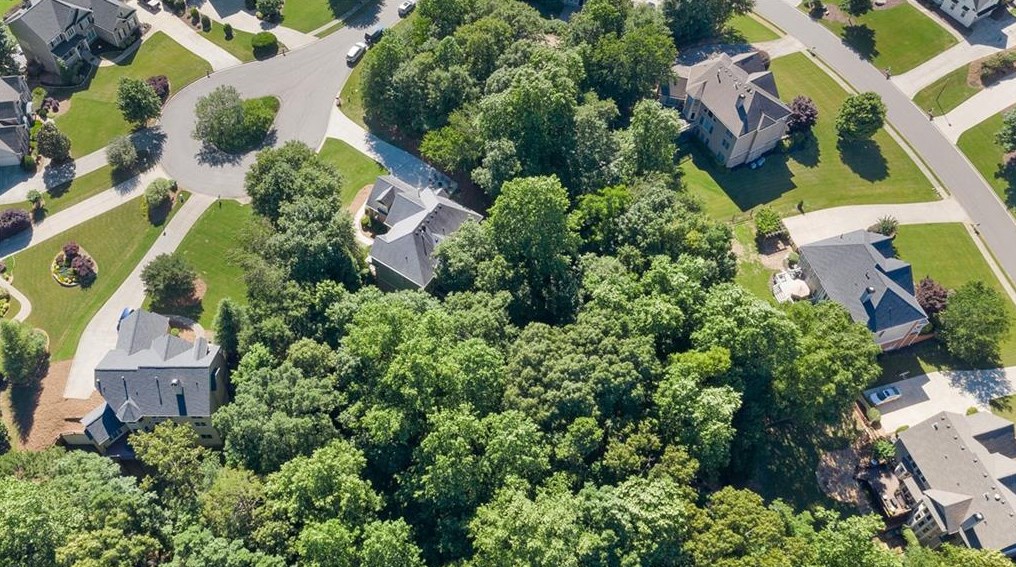 4735 Point Dr, Cumming GA  30041-1541 exterior