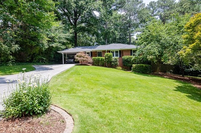 1033 Homewood Ct, Decatur GA  30033-4204 exterior