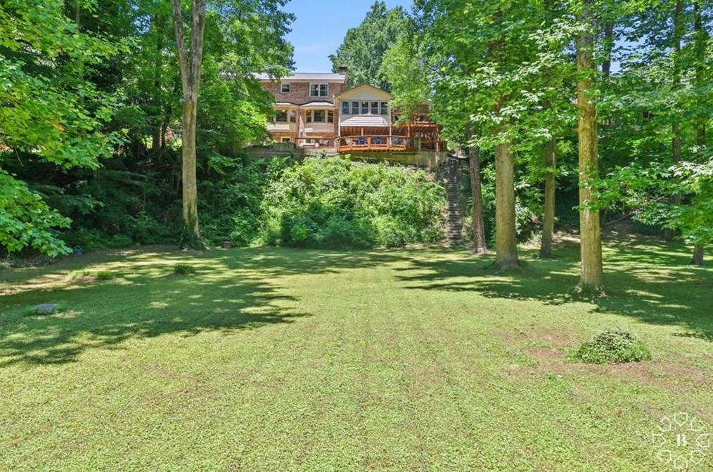 2796 Whitby Dr, Atlanta GA  30340-4914 exterior