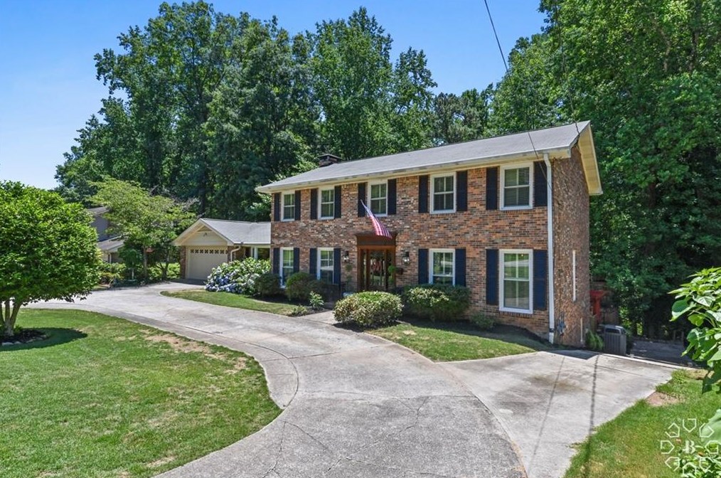 2796 Whitby Dr, Atlanta GA  30340-4914 exterior