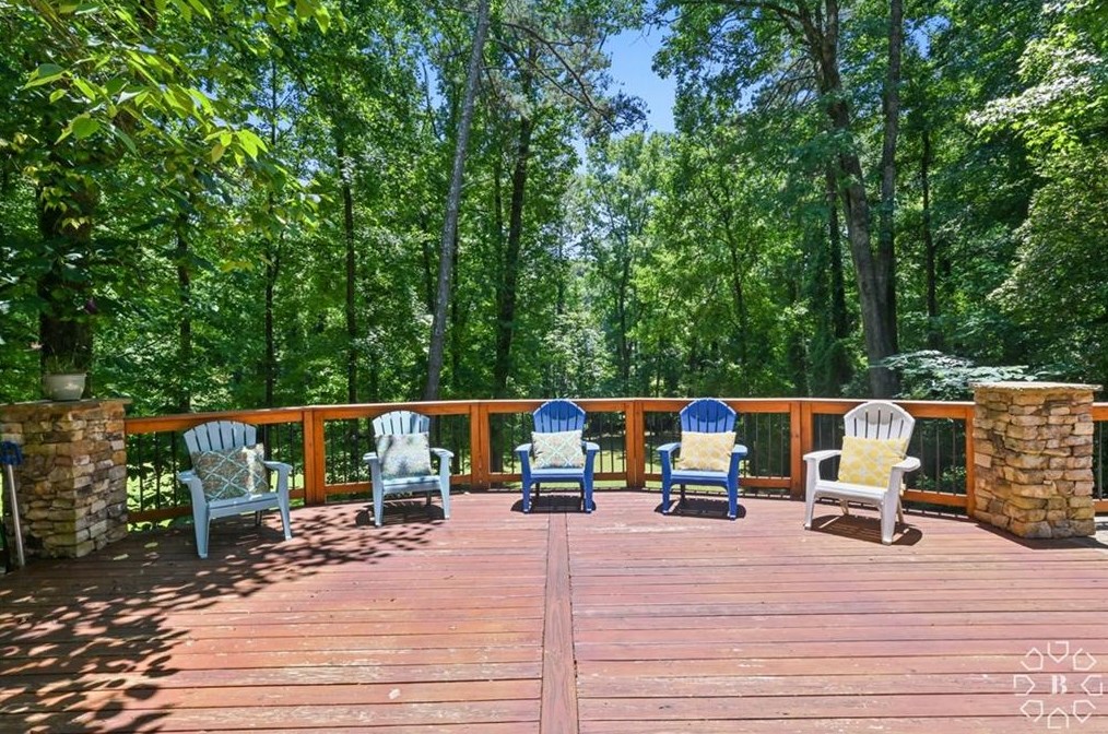 2796 Whitby Dr, Atlanta GA  30340-4914 exterior