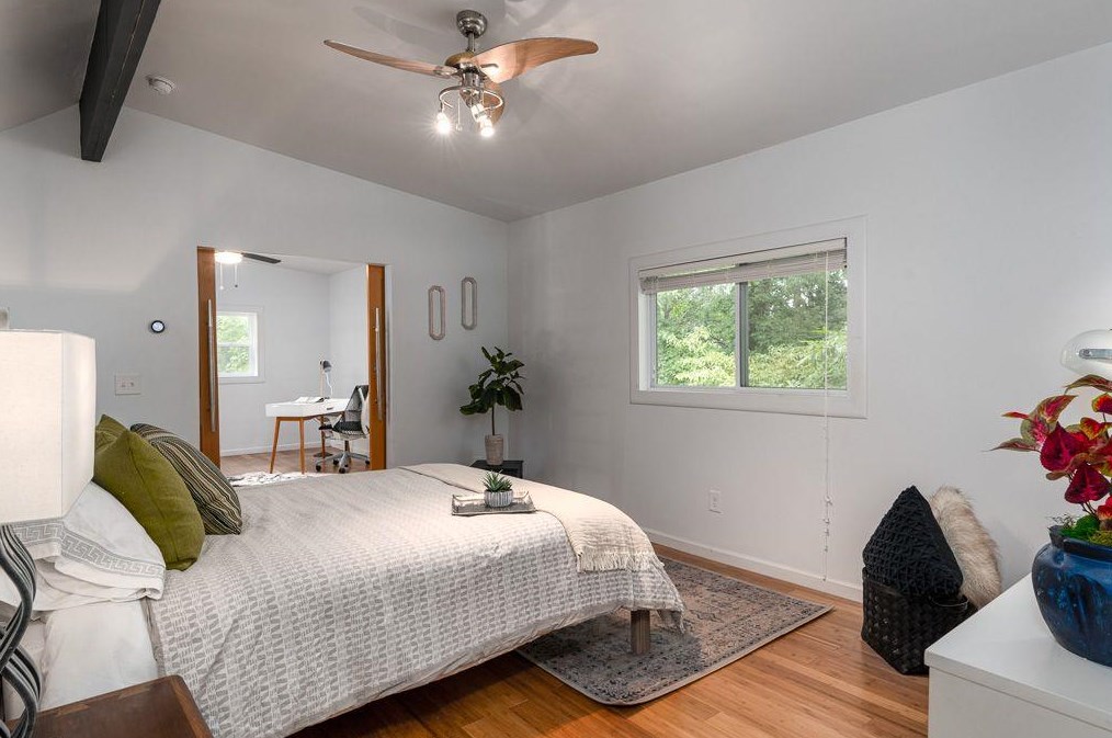 1944 Delphine Dr, Decatur GA  30032-3969 exterior