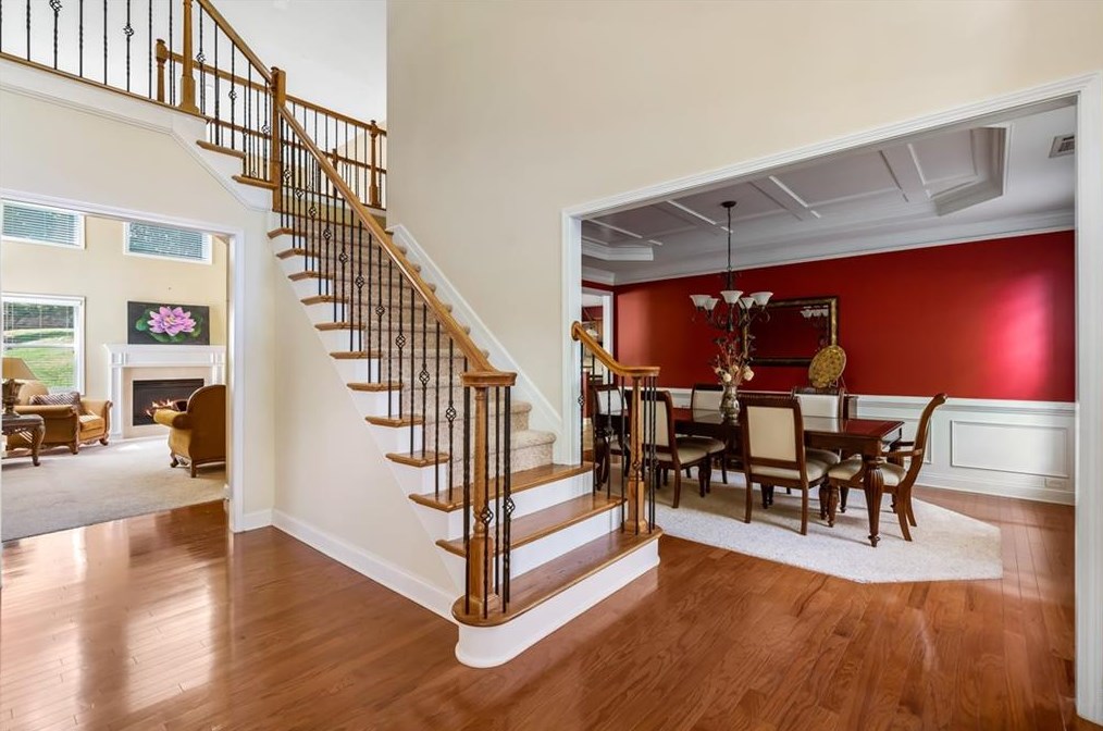 3240 Wolf Club Ln, Atlanta, GA 30349-8710