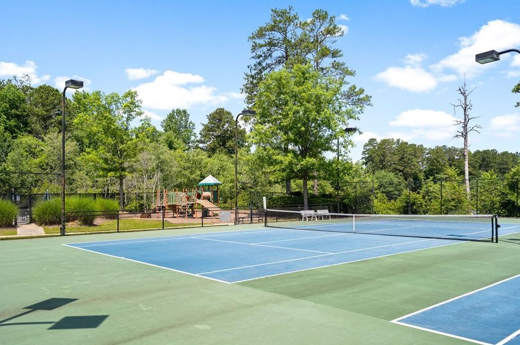 3240 Wolf Club Ln, Atlanta GA  30349-8710 exterior