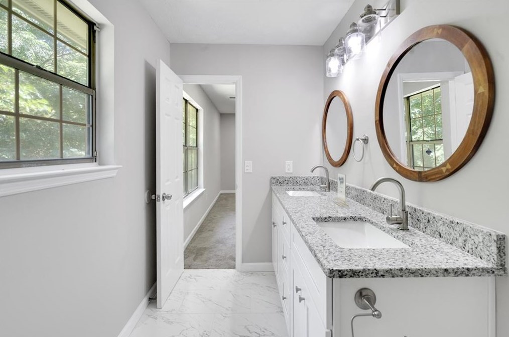 2921 Sunset Ct, Decatur GA  30034-3454 exterior