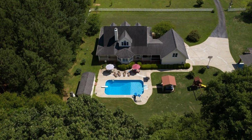 1845 Maddox Rd, Hoschton, GA 30548-3149
