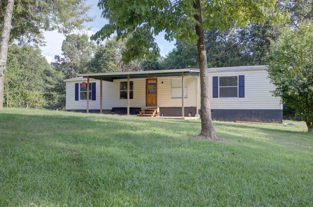 60 Country Ln, Euharlee, GA 30121-5257