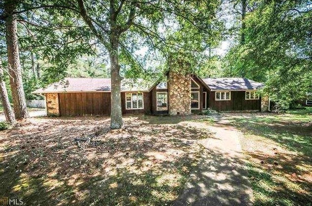 7090 Hobgood Rd, Fairburn, GA 30213-2690