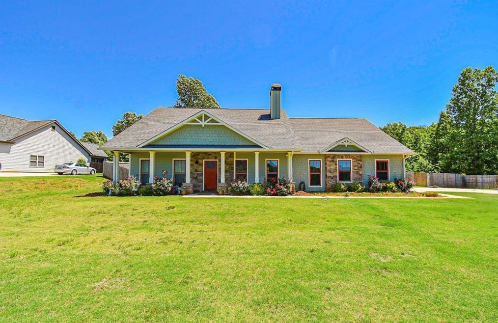 6557 Sunset Dr, Clermont, GA 30527-1351
