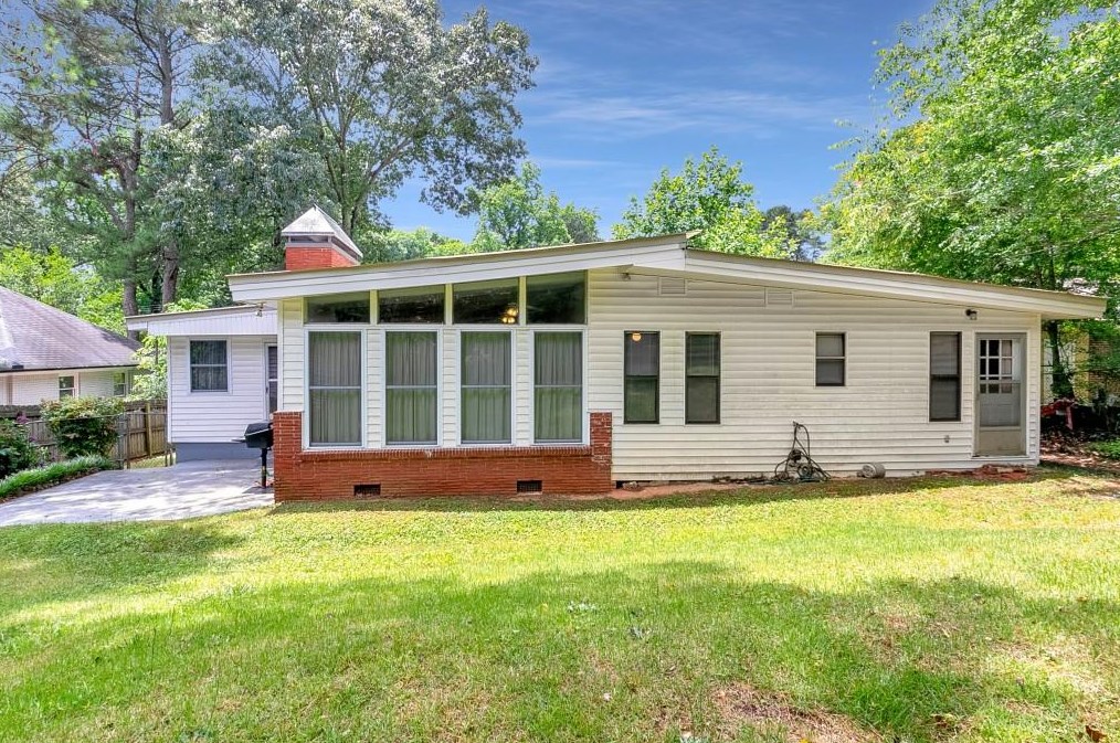2647 Woodacres Rd, Atlanta GA  30345-1644 exterior