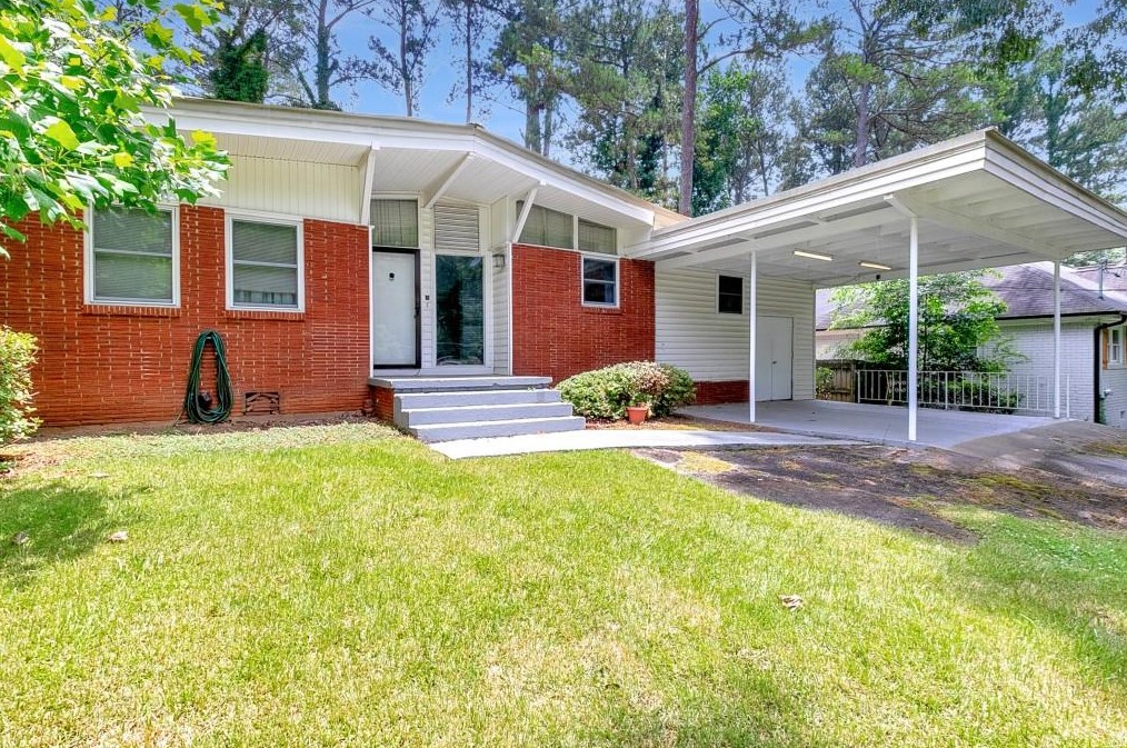 2647 Woodacres Rd, Atlanta GA  30345-1644 exterior