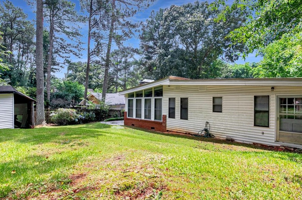 2647 Woodacres Rd, Atlanta GA  30345-1644 exterior