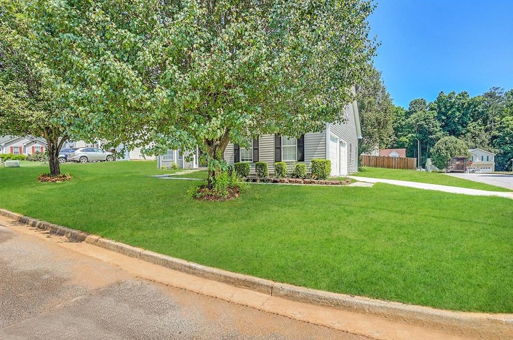 2095 Pintail Dr, Lithonia, GA 30058
