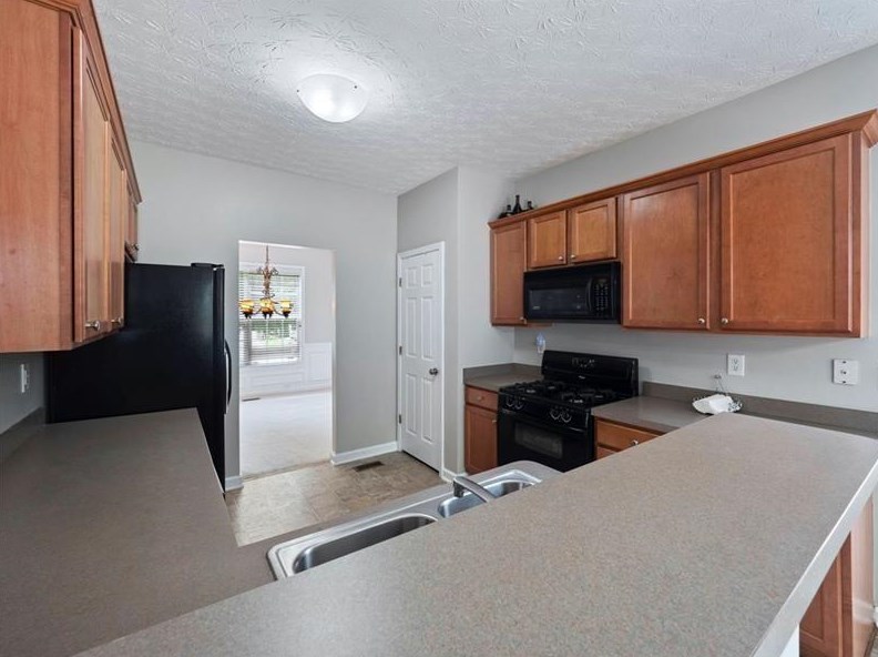 3745 Dove Creek Cir, Lawrenceville, GA 30044-2063