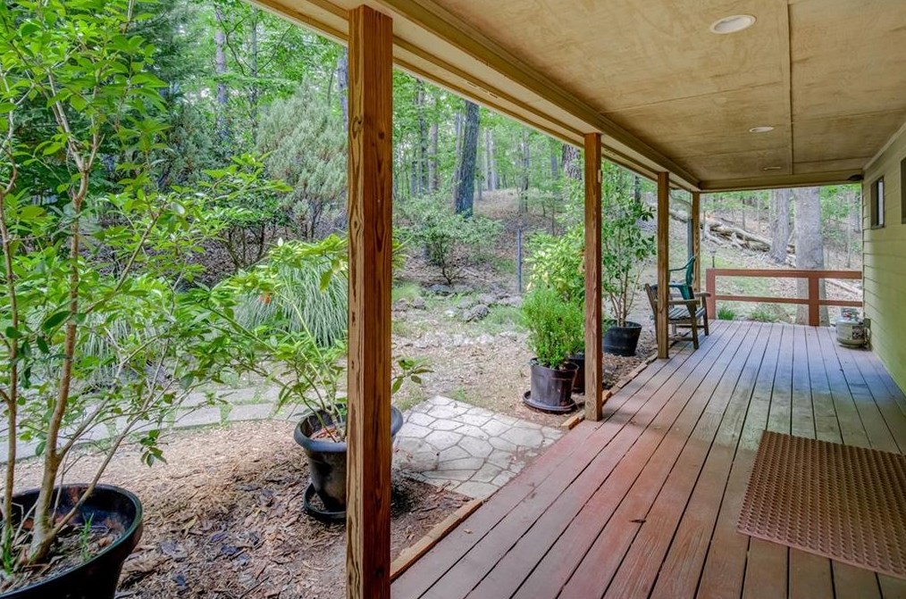 222 White Eagle Dr, Waleska, GA 30183