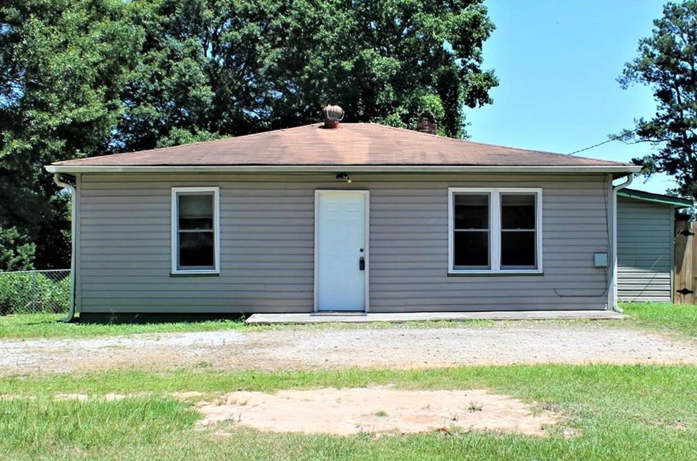 6180 Temple St, Lithia Springs, GA 30122
