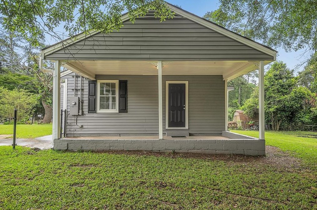 1276 Dogwood Ln, Atlanta, GA 30349