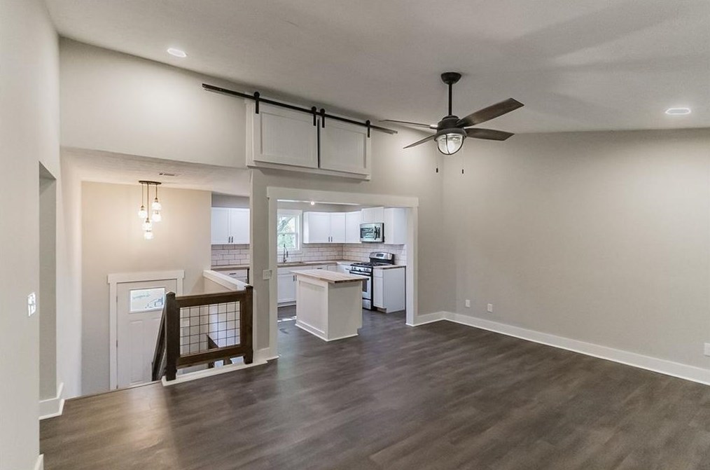 125 Birch Rill Dr, Alpharetta, GA 30022-5826