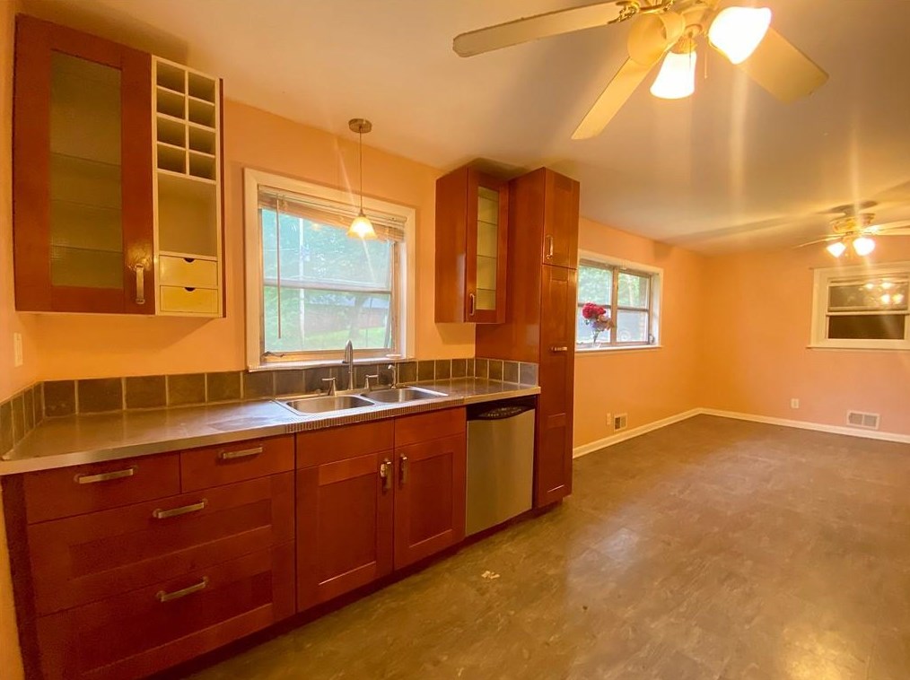 3839 Brockton Pl, Decatur GA  30032-1428 exterior