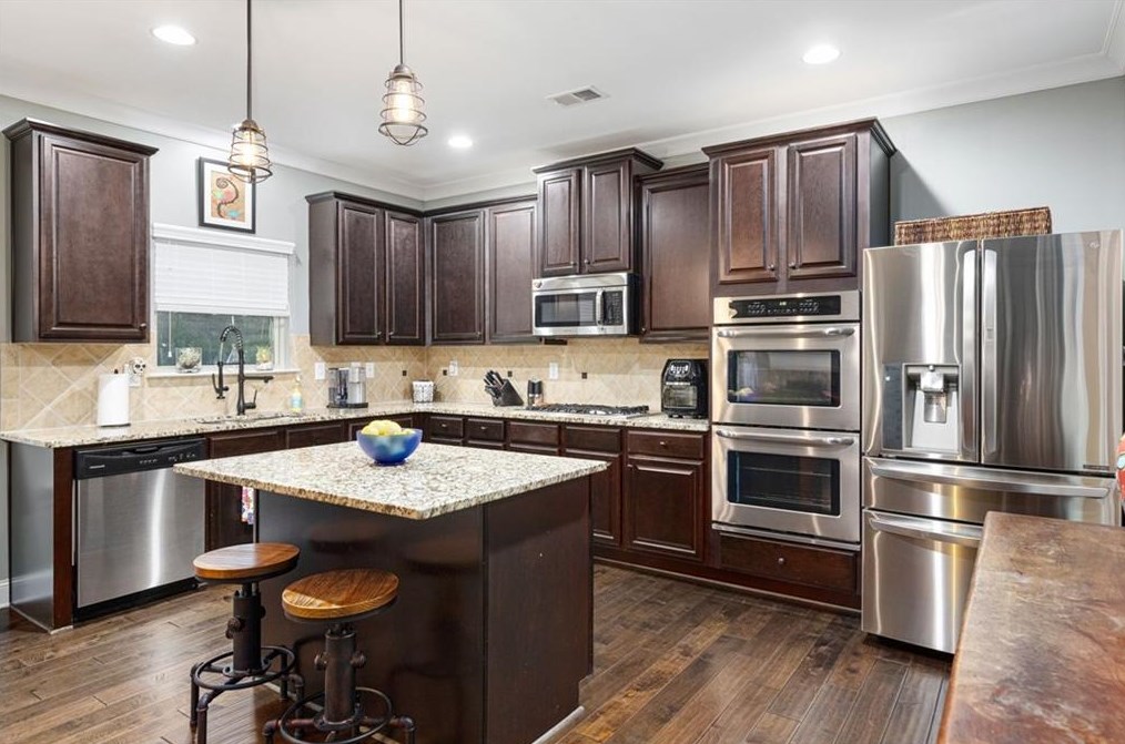 5320 Rialto Way, Cumming GA  30040-7261 exterior