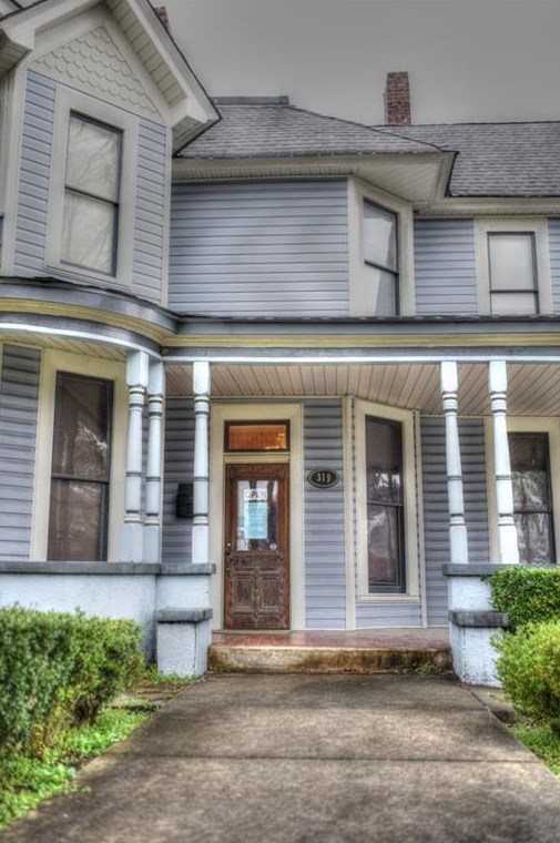 319 N Selvidge St, Dalton, GA 30720