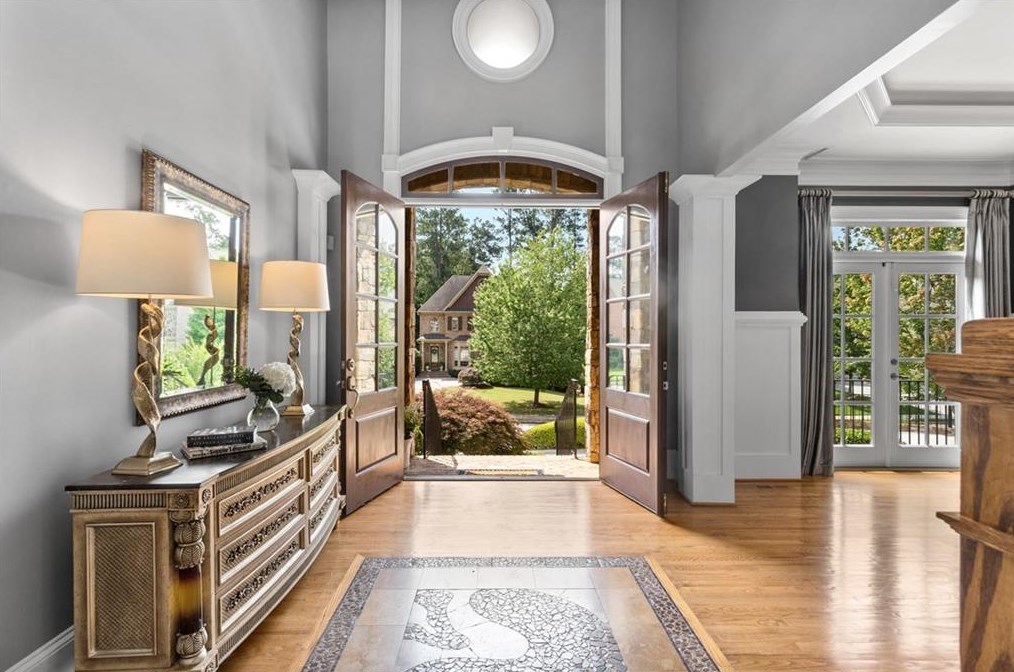 2844 Laurelgate Dr, Decatur GA  30033-1463 exterior